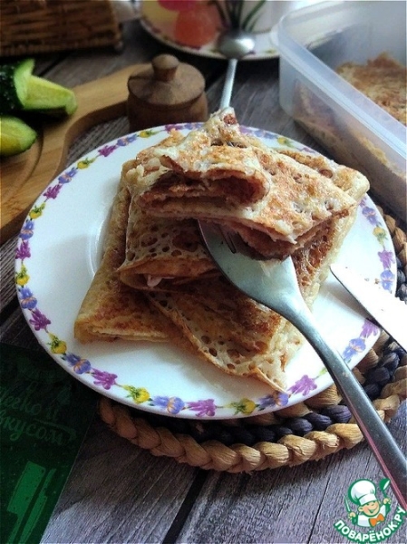 Тонкие ажурные дрожжевые блины с ветчиной