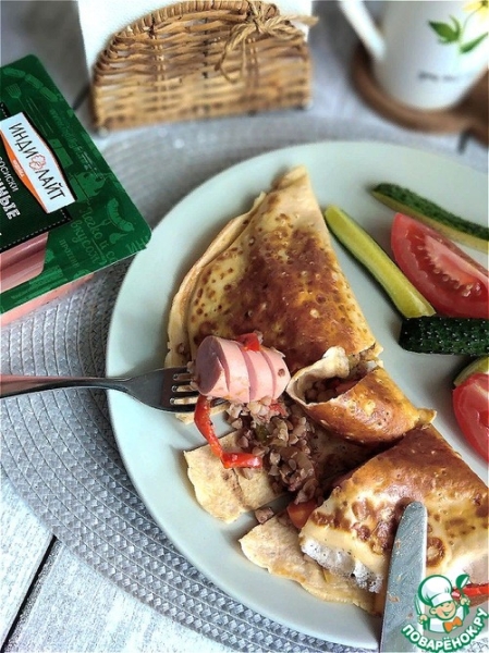 Фаршированный яичный блин