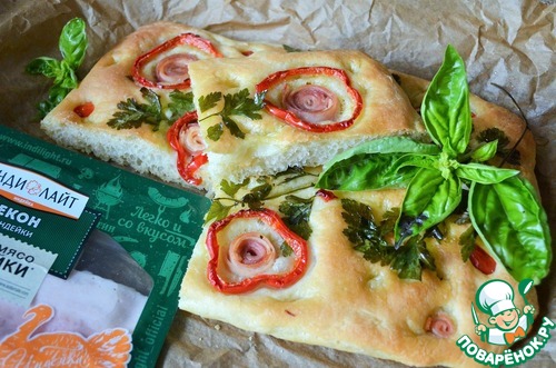 Фокачча с перцем и беконом из индейки Фокачча с перцем и беконом из индейки