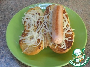 Хот-доги с карамелизованным луком и домашним кетчупом Хот-доги с карамелизованным луком и домашним кетчупом