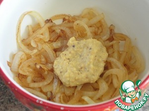 Хот-доги с карамелизованным луком и домашним кетчупом Хот-доги с карамелизованным луком и домашним кетчупом