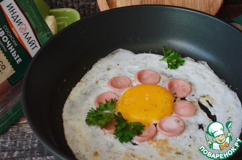 Яичница с сосисками "Весёлая геометрия" Яичница с сосисками "Весёлая геометрия"