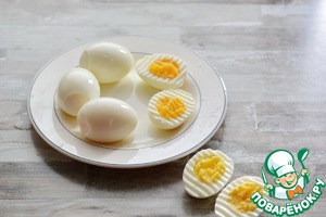 Яйца, фаршированные икрой сельди Яйца, фаршированные икрой сельди