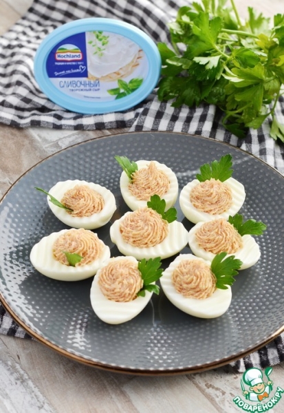 Яйца, фаршированные икрой сельди Яйца, фаршированные икрой сельди