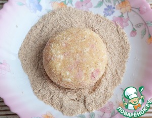 Картофельно-творожные котлеты с ветчиной Картофельно-творожные котлеты с ветчиной