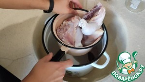 Курица горячего копчения в коптилке