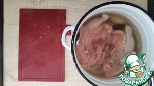 Курица горячего копчения в коптилке