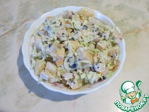 Лепешка с салатом из копченой курицы