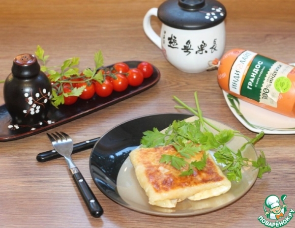 Лепешки оригинальные с колбасой из индейки Лепешки оригинальные с колбасой из индейки