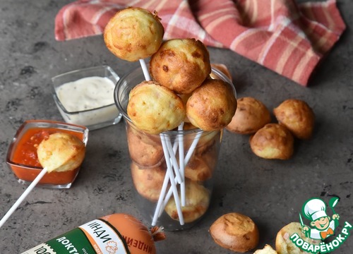 Мини пончики с колбасой и сыром Мини пончики с колбасой и сыром