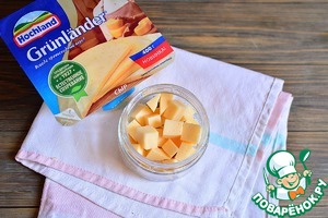 Острый сыр для салатов и канапе Острый сыр для салатов и канапе