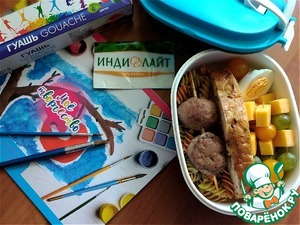 Перекус в ланч-боксе с тефтелями Перекус в ланч-боксе с тефтелями