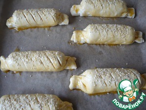 Слоечки "Конфетки" с сосисками в школу Слоечки "Конфетки" с сосисками в школу