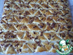 Слоеные треугольнички с колбасой "Вермонт" Слоеные треугольнички с колбасой "Вермонт"