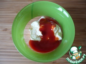 Слоеные треугольнички с колбасой "Вермонт" Слоеные треугольнички с колбасой "Вермонт"