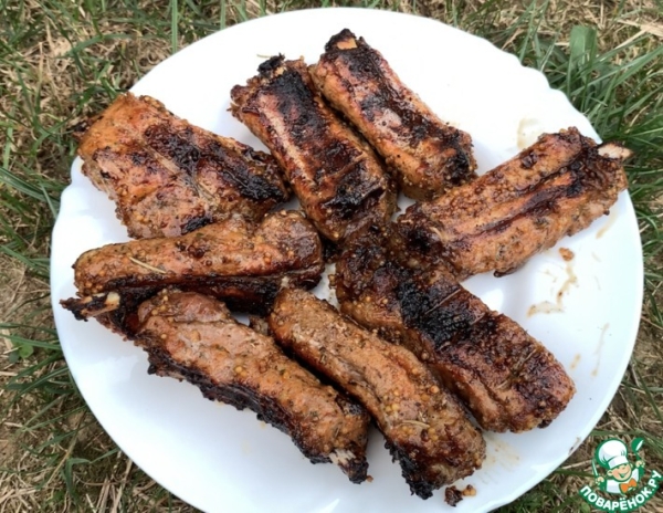 Сочные свиные ребра на углях Сочные свиные ребра на углях