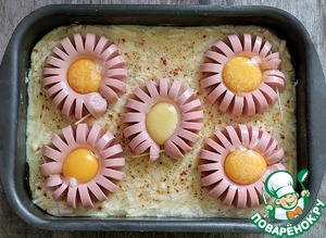 Сосиски "Солнышки", запеченные с картофельным пюре Сосиски "Солнышки", запеченные с картофельным пюре