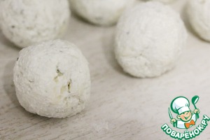 Сырные шарики в ореховой крошке Сырные шарики в ореховой крошке