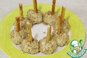 Сырные шарики в ореховой крошке Сырные шарики в ореховой крошке