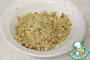 Сырные шарики в ореховой крошке Сырные шарики в ореховой крошке