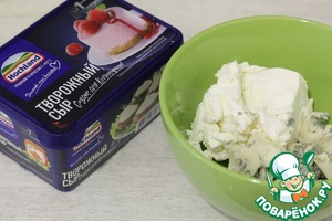 Сырные шарики в ореховой крошке Сырные шарики в ореховой крошке