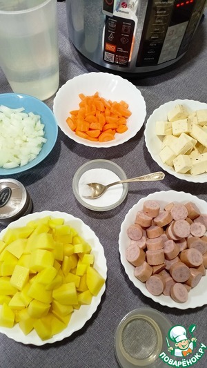 Сырный суп с сосисками Сырный суп с сосисками