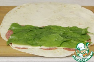 Тортилья с сыром и салями Тортилья с сыром и салями