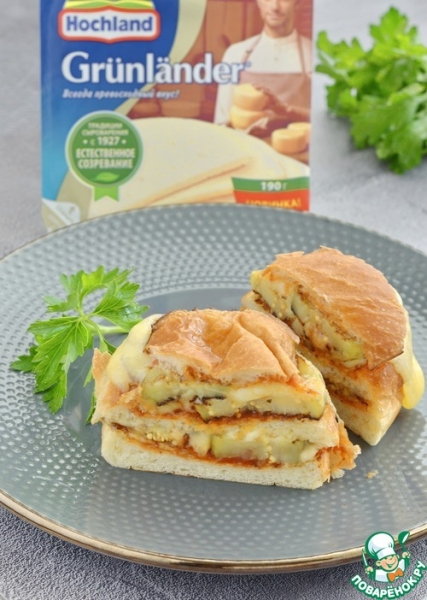 Вегетарианский двойной чизбургер с баклажаном Вегетарианский двойной чизбургер с баклажаном