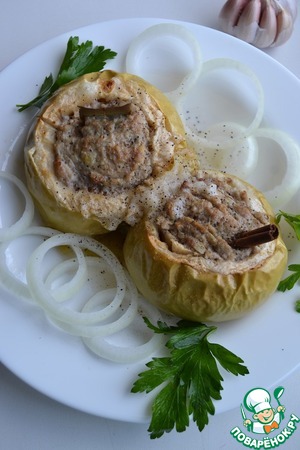 Запечённые яблоки с индейкой Запечённые яблоки с индейкой