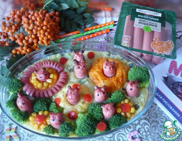 Запеканка из овощного пюре с сосисками Запеканка из овощного пюре с сосисками