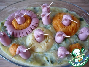 Запеканка из овощного пюре с сосисками Запеканка из овощного пюре с сосисками