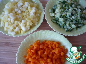 Запеканка из овощного пюре с сосисками Запеканка из овощного пюре с сосисками