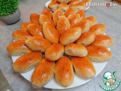 Пирожки как пух со шпиком