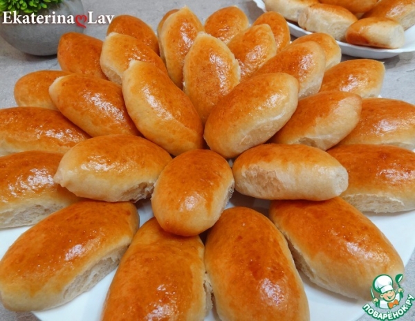 Пирожки как пух со шпиком