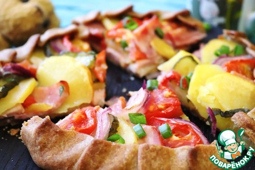Галета с картофелем, помидорами и ветчиной Галета с картофелем, помидорами и ветчиной