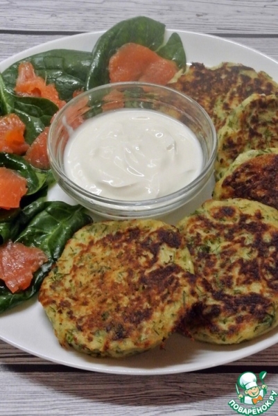 Драники с малосольной форелью Драники с малосольной форелью