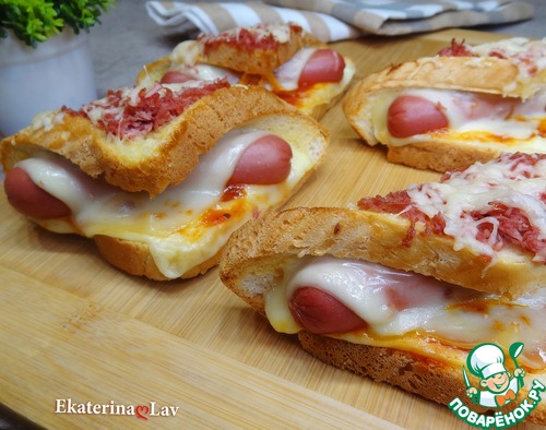 Горячие бутерброды а-ля "Сосиска в тесте"