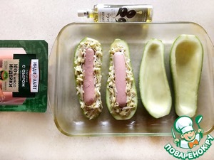 Лодочки из кабачков с сосиской Лодочки из кабачков с сосиской
