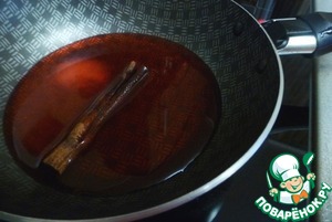 Острый маринованный лук с корицей