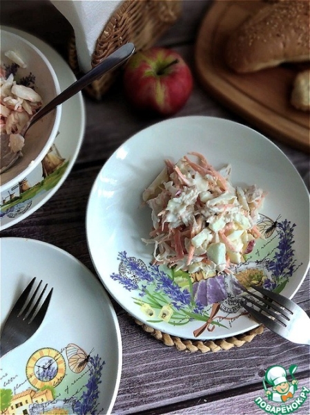 Салат с яблоком и морковью