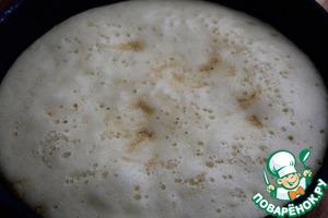 Яблочный пирог с карамелью на сковороде Яблочный пирог с карамелью на сковороде