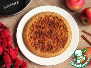 Пирог с яблоками на сковороде