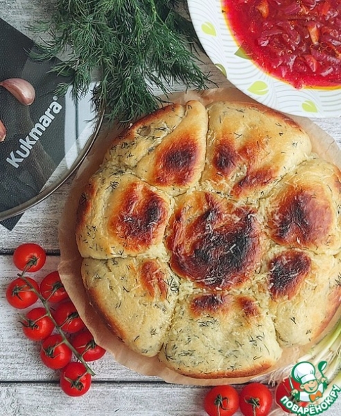 Булочки с зеленью и чесноком на сковороде Булочки с зеленью и чесноком на сковороде