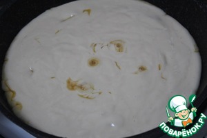 Яблочный пирог с карамелью на сковороде Яблочный пирог с карамелью на сковороде