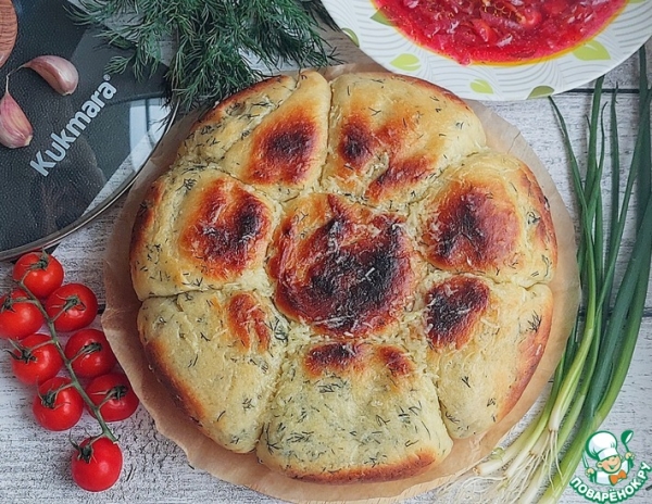 Булочки с зеленью и чесноком на сковороде Булочки с зеленью и чесноком на сковороде