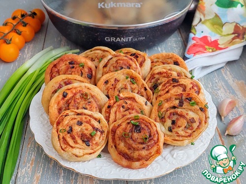 Лепешки с фаршем и зелёным луком