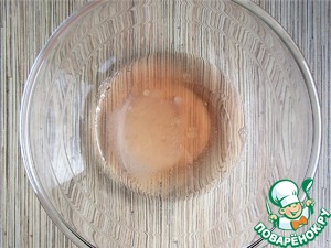 Пирог с яблоками на сковороде