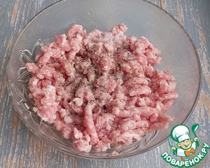 Лепешки с фаршем и зелёным луком