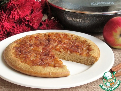 Пирог с яблоками на сковороде