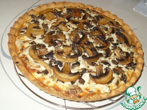 Киш с грибами и курицей Киш с грибами и курицей